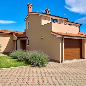  Villa Bartona For 8 Persons With Private Swimmingpool