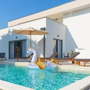  Villa Hana